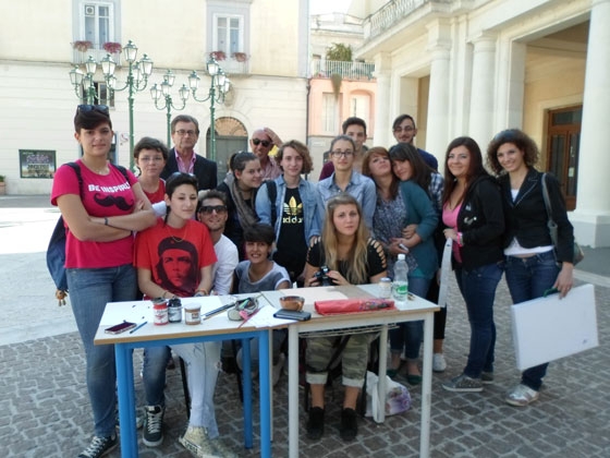 i ragazzi del liceo artistico protagonisti di una estemporanea di pittura per deleta beneventum